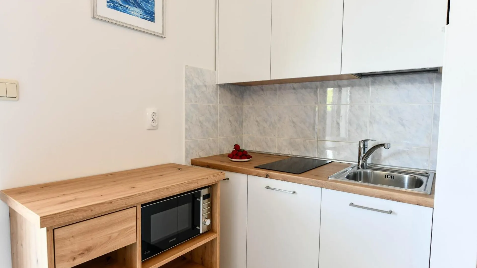 Apartments Near The Beach, With Terraces And Seaview At House B. Moscenicka Draga Croatia