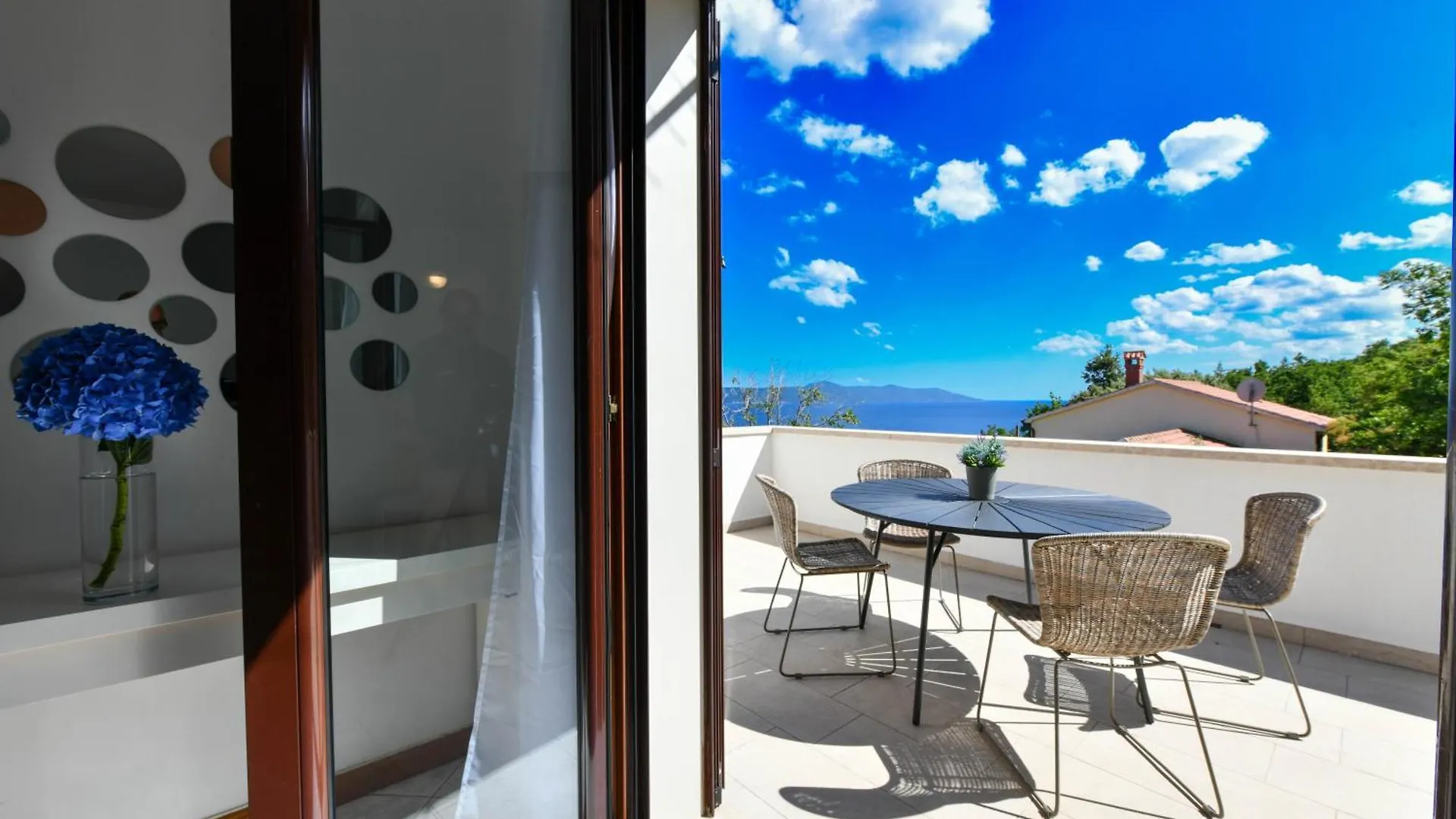 Apartments Near The Beach, With Terraces And Seaview At House B. Moscenicka Draga